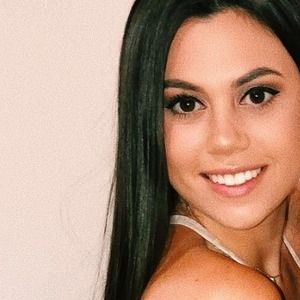 Meet your Posher, Raquel